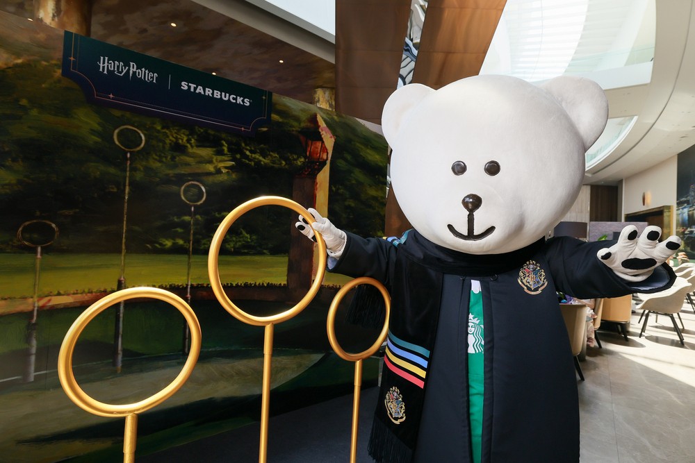 Burson Thailand Harry Potter Starbucks 2