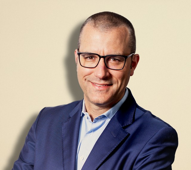 251209 Burson Greg Curchod r1